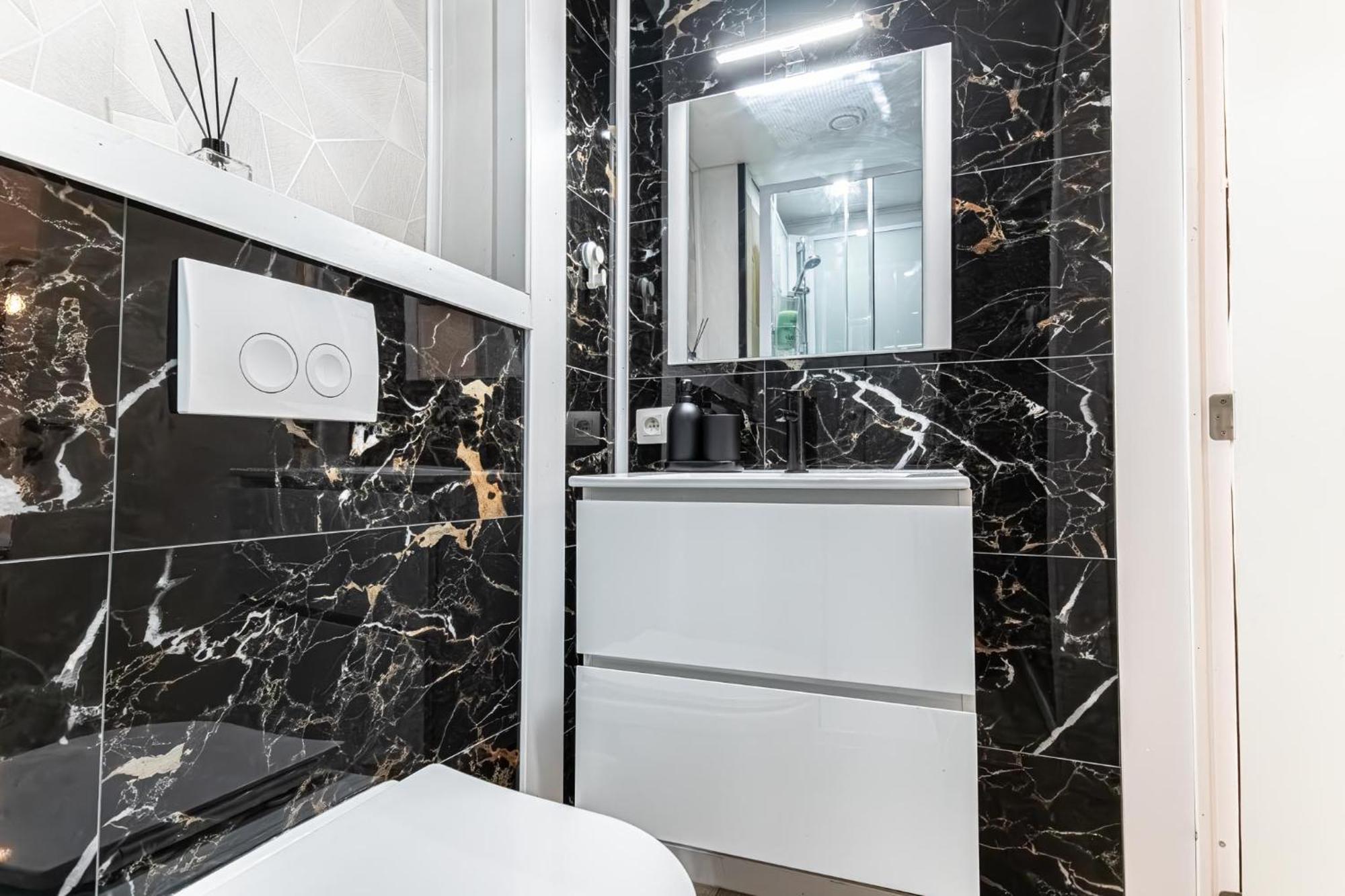 Spacious Shared 5Br Apt In The Heart Of Gent Εξωτερικό φωτογραφία